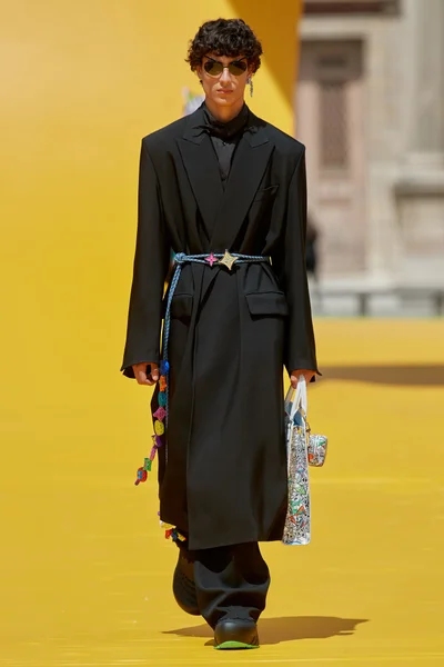 Look 35